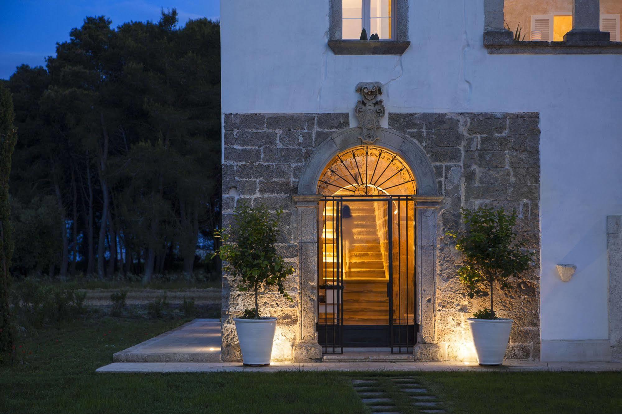 Critabianca - Masseria In Salento คูโตรฟิอาโน ภายนอก รูปภาพ