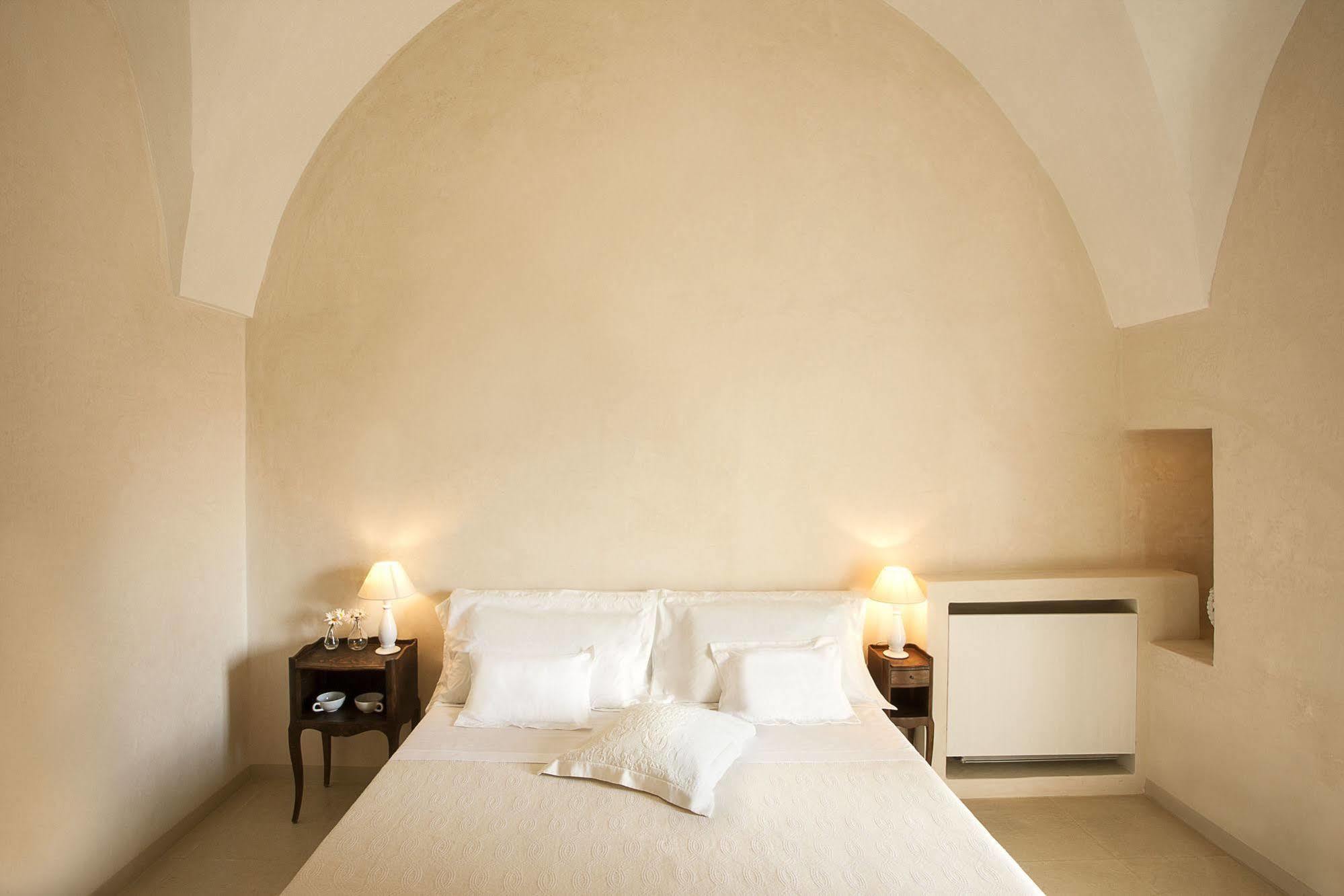 Critabianca - Masseria In Salento คูโตรฟิอาโน ภายนอก รูปภาพ